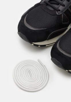 Emporio Armani Duff - Trainers - Black -Total Wear Store 5ff13da204e240a88359c11478613e2e