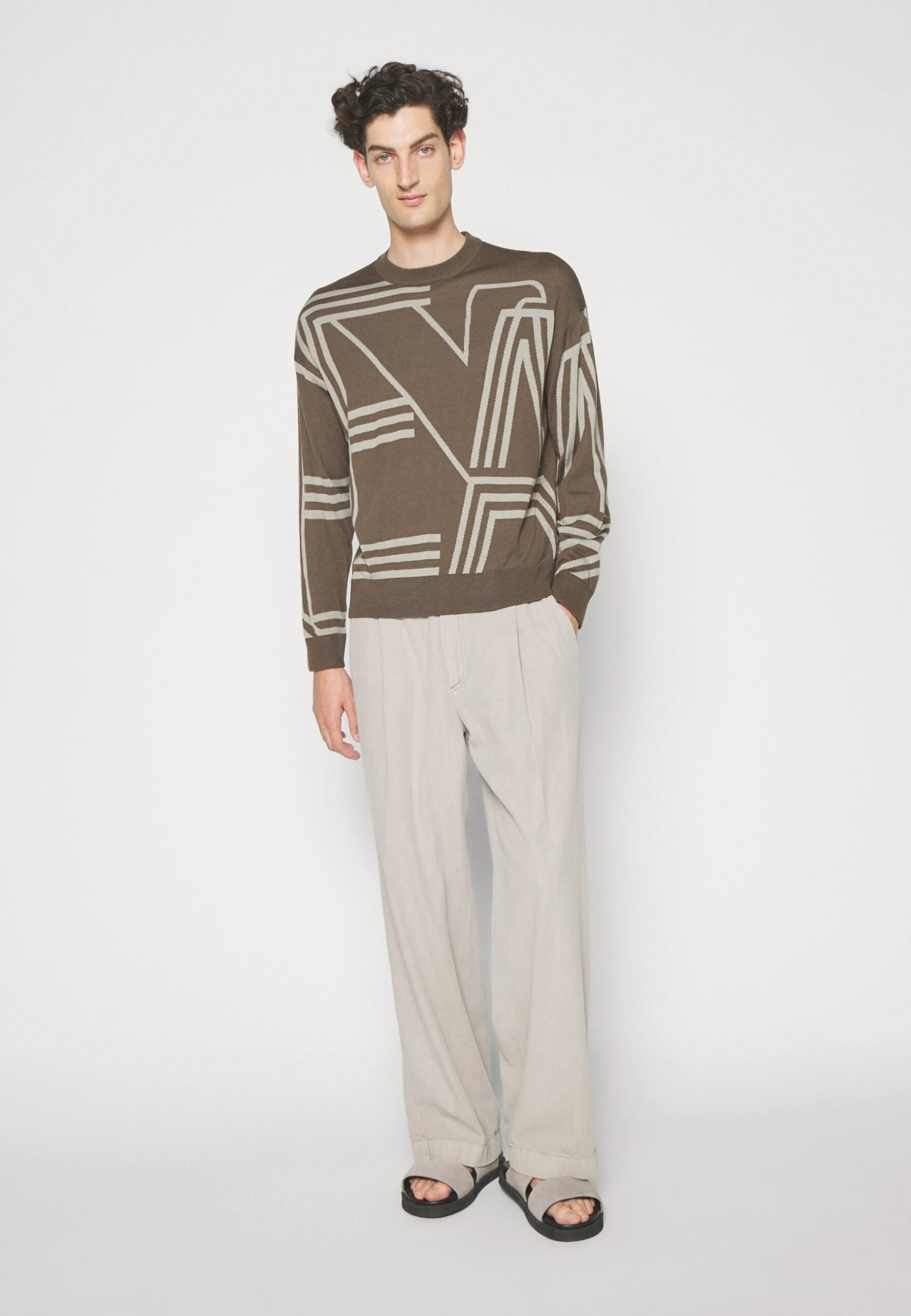 Emporio Armani Jumper - Brown 7 Emporio Armani Jumper - Brown - Image 5