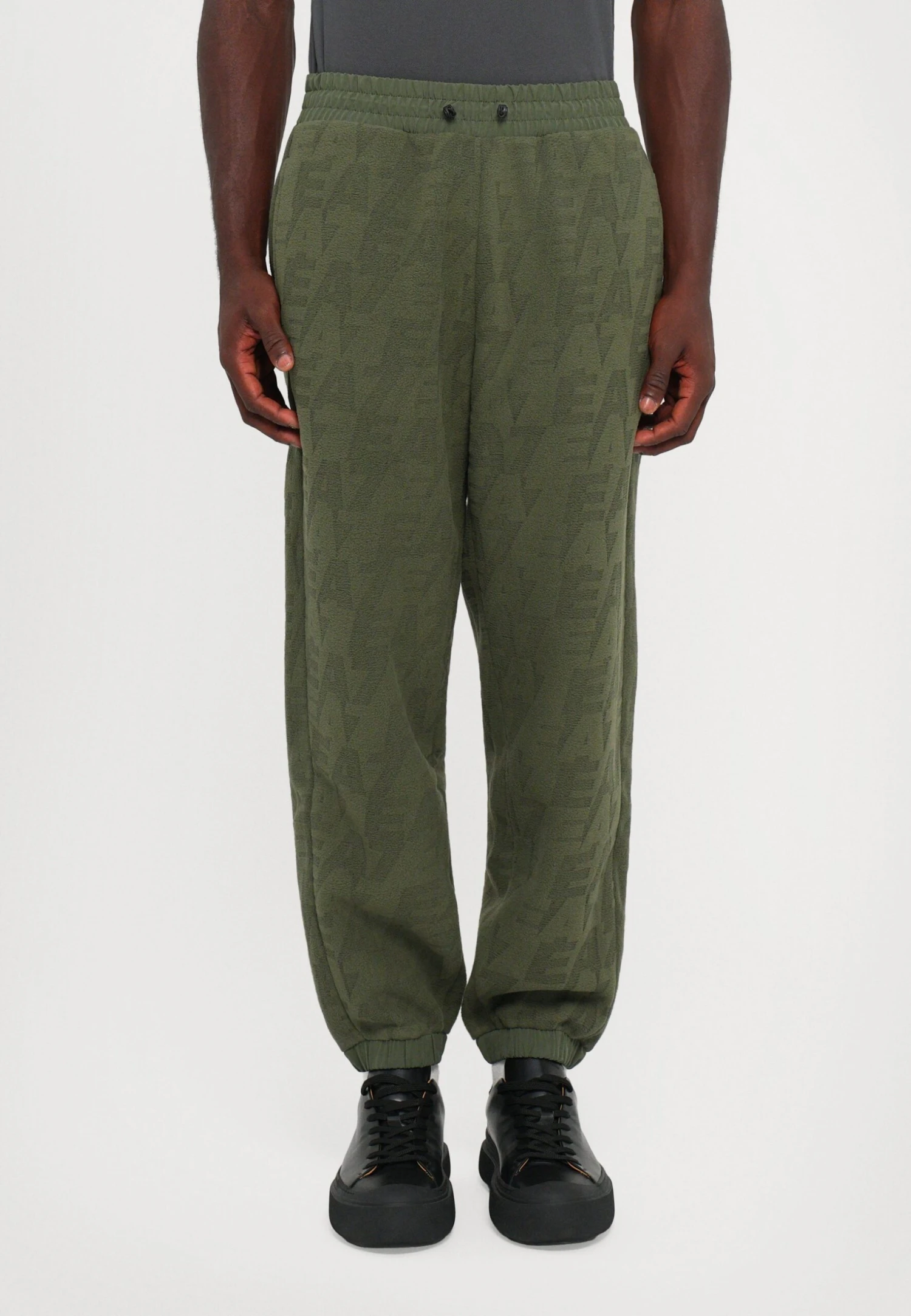 EA7 Emporio Armani TRAIN LOGO SERIES PANTS - Tracksuit Bottoms - Beetle 3 EA7 Emporio Armani TRAIN LOGO SERIES PANTS - Tracksuit Bottoms - Beetle