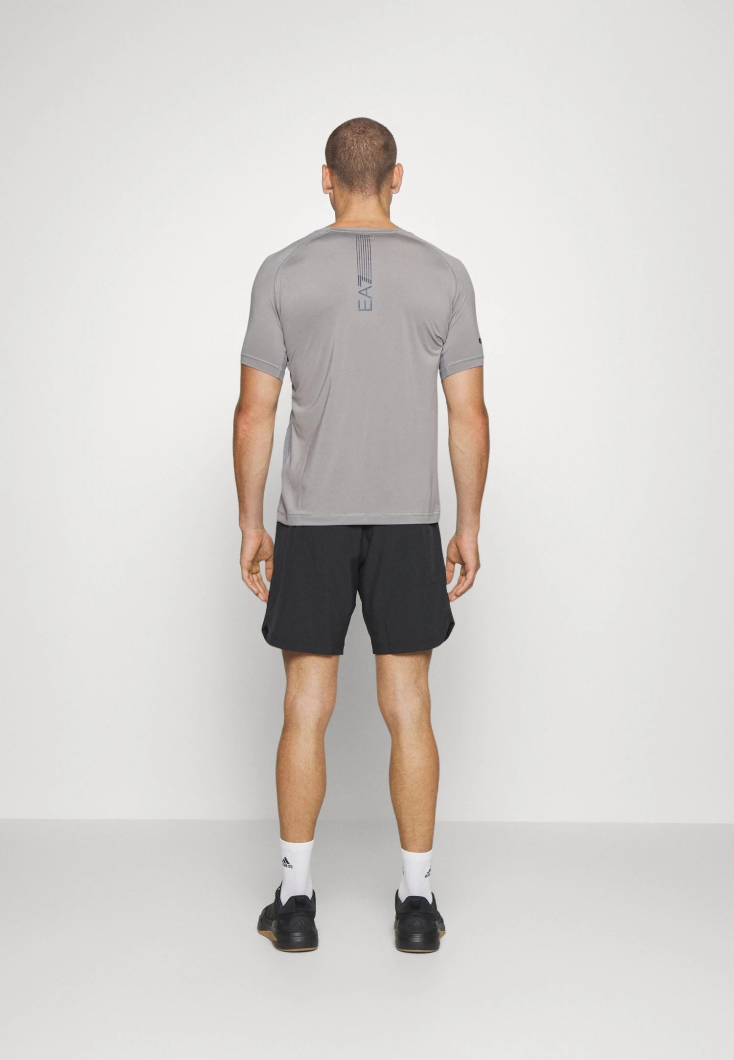 EA7 Emporio Armani Ventus - Sports Shorts - Black 5 EA7 Emporio Armani Ventus - Sports Shorts - Black - Image 3