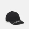 Emporio Armani Cappello Unisex - Cap -Black -Total Wear Store 640902b7e3064a6882bb43f0ee8bf2cf
