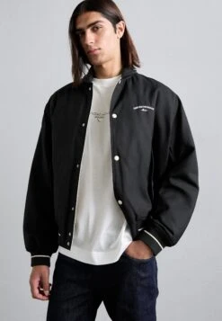 Emporio Armani JACKET - Bomber Jacket - Black Beauty -Total Wear Store 648dd8a0f4b0404cb7faf4edb7bea530