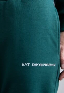 EA7 Emporio Armani TRACKSUIT - Tracksuit - Ponderosa Pine -Total Wear Store 6679dab35ccd44d5ab00b4d69238d3f0