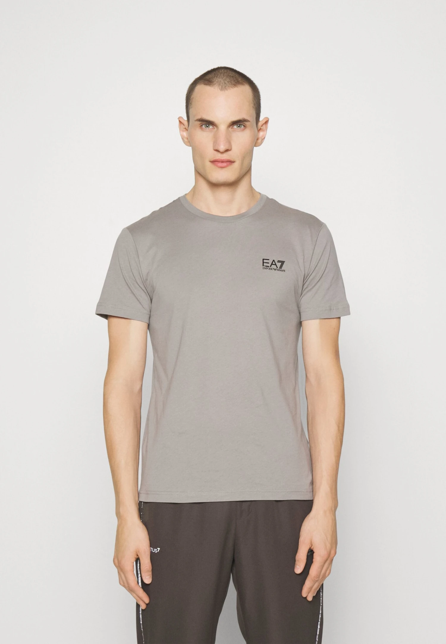 EA7 Emporio Armani Print T-Shirt - Grigio Chiaro 3 EA7 Emporio Armani Print T-Shirt - Grigio Chiaro