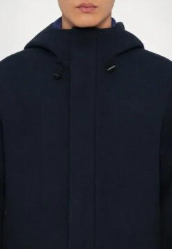 EA7 Emporio Armani MOUNTAIN JACKET - Light Jacket - Blue -Total Wear Store 674fbd16b6a24d54855afeaa27ba732c