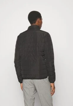 EA7 Emporio Armani Acket - Down Jacket - Nero -Total Wear Store 67d492f8c7a842dd8023c44b2aa4111f