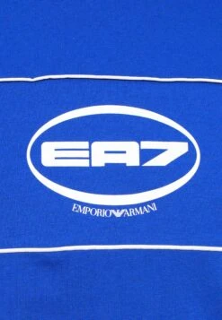EA7 Emporio Armani Print T-shirt - Surf The Web -Total Wear Store 689e5b12ff0d416aadd33c83bfbf2038