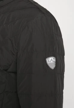 EA7 Emporio Armani Acket - Down Jacket - Nero -Total Wear Store 68ca570ee5574851bc38974b0f298f0f