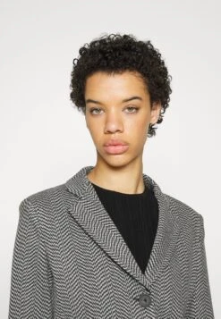 Emporio Armani Blazer - Nero -Total Wear Store 6b315a44c9d24143af036c5efd76233e