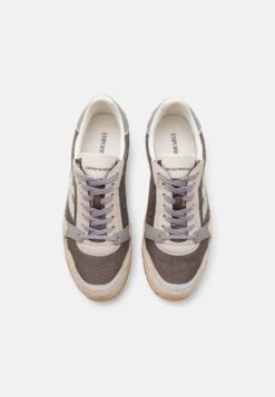 Emporio Armani Fire - Trainers - Sand/Tau/Off White -Total Wear Store 6b5c0cef6c5b4dd1b02c03963555b3df