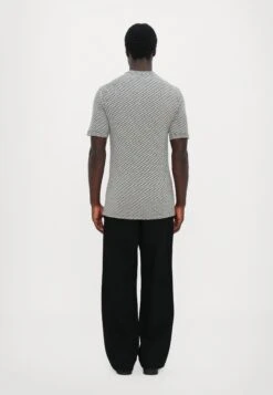 Emporio Armani Basic T-shirt - Black/white -Total Wear Store 6bb0b1deb7c14eed9416c30939425674