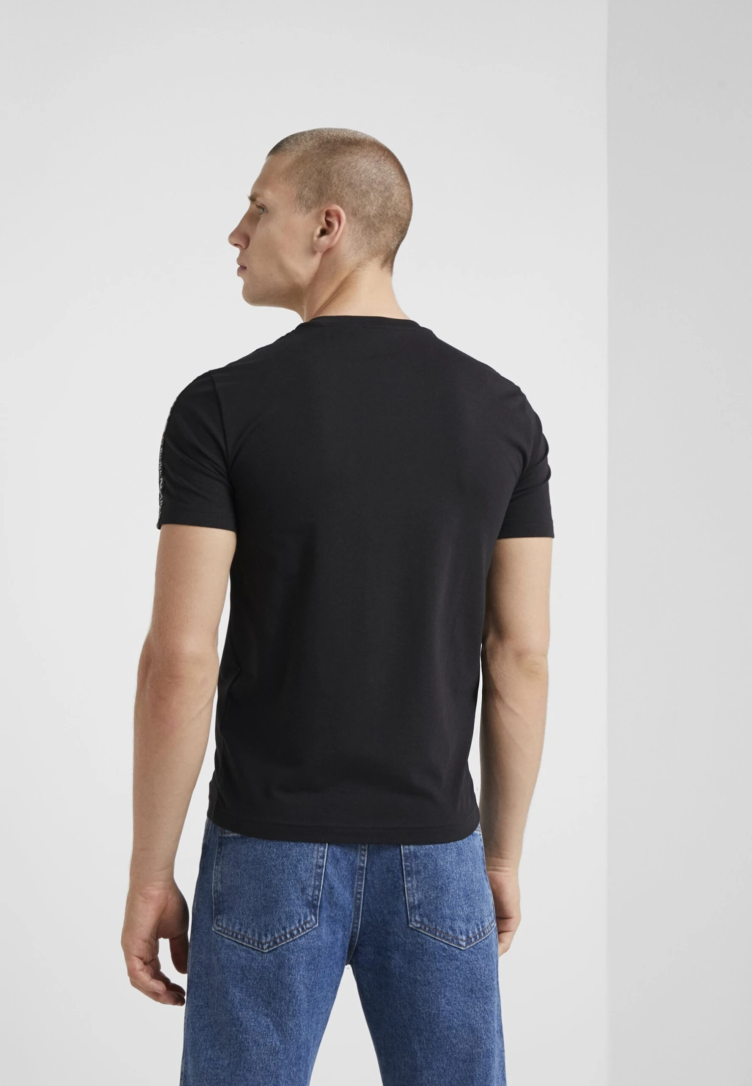 EA7 Emporio Armani Side Tape - Print T-Shirt - Black 5 EA7 Emporio Armani Side Tape - Print T-Shirt - Black - Image 3