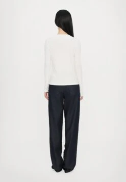 Emporio Armani Jumper - Warm White 12 Emporio Armani Jumper - Warm White -Total Wear Store 6e5be3bb25924a3d84335fa4c4bca397