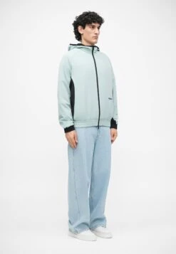 EA7 Emporio Armani TRAIN GRAPHIC SERIES HOODIE SPECIAL - Light Jacket - Blue Surf -Total Wear Store 6e9d55862e4942deabfc02ce0ed4bdb1