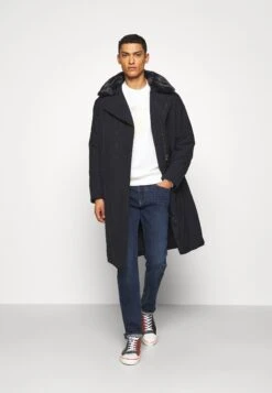 Emporio Armani Pockets Pant - Slim Fit Jeans - Denim Blu 9 Emporio Armani Pockets Pant - Slim Fit Jeans - Denim Blu -Total Wear Store 7084ed7b841c48d8ad1300ccc42e4290