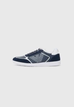 EA7 Emporio Armani NEW HERITAGE EAGLE UNISEX - Trainers - Triple Black/white -Total Wear Store 70e54fab40774f888e6b4ccea77f2836 2