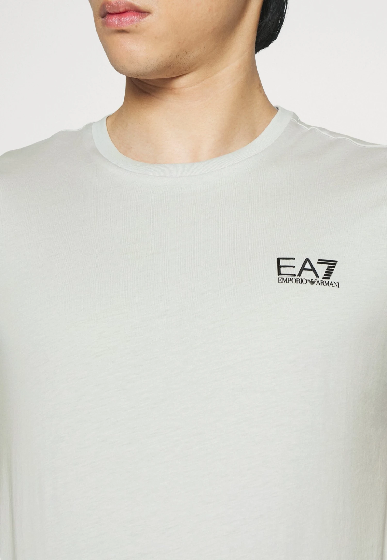 EA7 Emporio Armani Print T-Shirt - Light Grey 8 EA7 Emporio Armani Print T-Shirt - Light Grey - Image 6