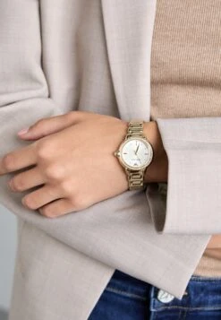 Emporio Armani MIA - Watch - Gold-coloured -Total Wear Store 73f11b89a3144cc9a310160f8e0e3d98