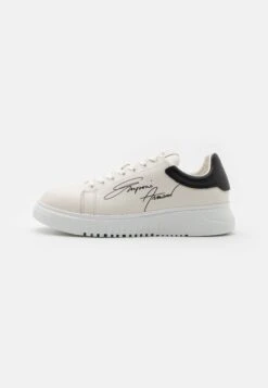 Emporio Armani Trainers - White