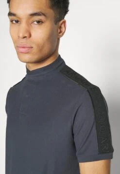 Emporio Armani Print T-Shirt - Inchiostro -Total Wear Store 74aa5688d96a4eb6a00fcde48738d94d