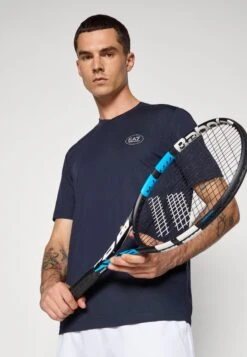 EA7 Emporio Armani TENNIS CLUB TEE - Basic T-shirt - Blue -Total Wear Store 75858d309ba54ebf8a93d618f7d708dc
