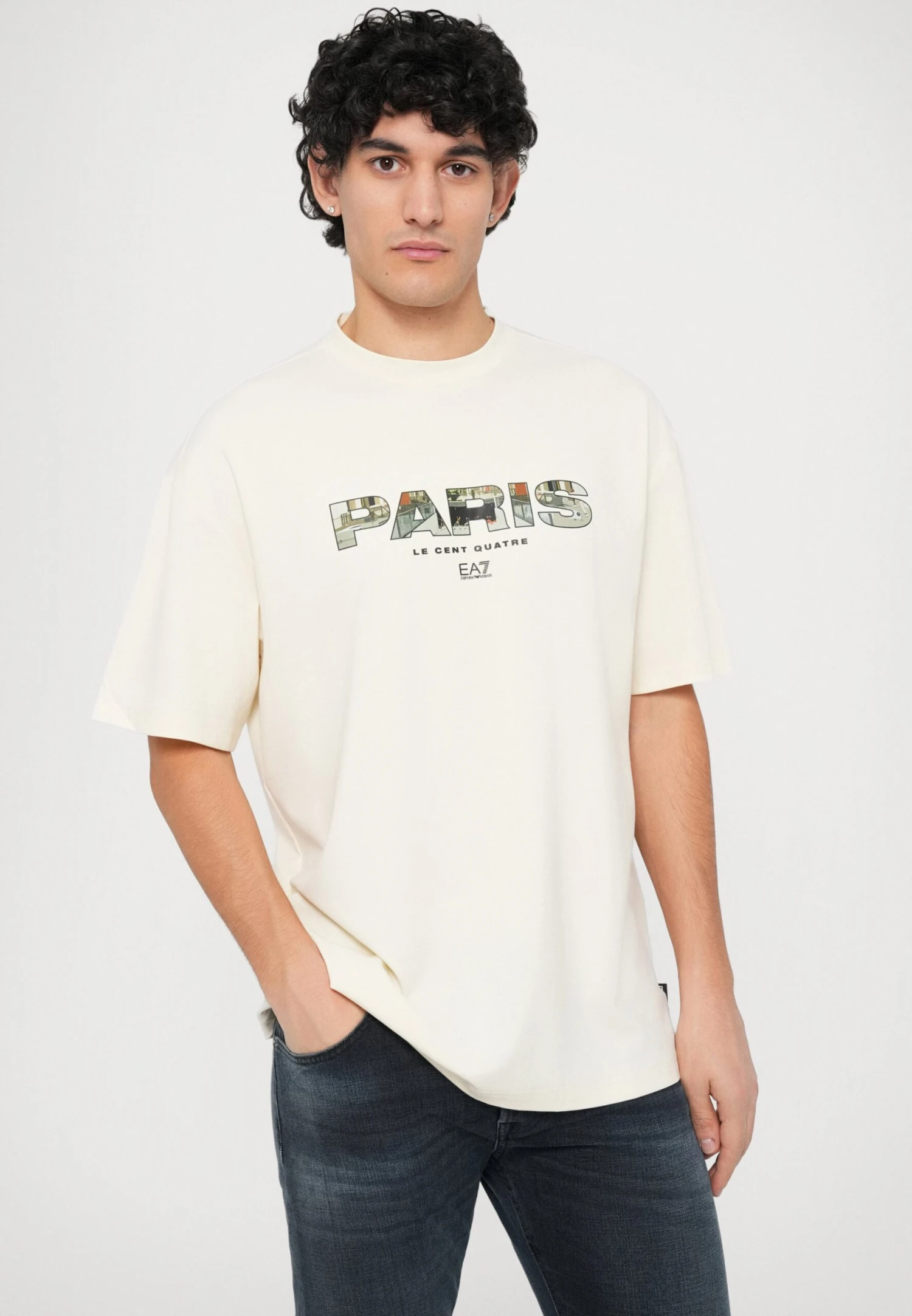 EA7 Emporio Armani TRAIN GRAPHIC SERIES TEE CITIES - Print T-shirt - Vanilla Ice 7 EA7 Emporio Armani TRAIN GRAPHIC SERIES TEE CITIES - Print T-shirt - Vanilla Ice - Image 5
