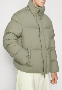 Emporio Armani Down Jacket - Verde Militare -Total Wear Store 75ceef68b3a54a679d39ed9da43c89ef