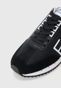 EA7 Emporio Armani UNISEX - Trainers - White/black Eagle 13 EA7 Emporio Armani UNISEX - Trainers - White/black Eagle -Total Wear Store 75d265e47e9044eca7096ff47a538d55