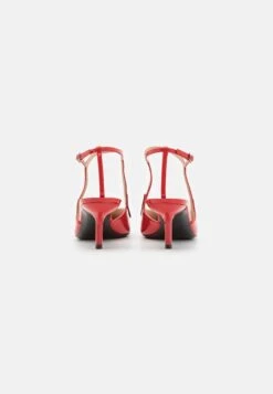 Emporio Armani Piper - Classic Heels - Rosso -Total Wear Store 7a0017f880d44afba41eebf2c11cc3da