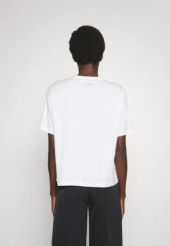 EA7 Emporio Armani Print T-Shirt - White 10 EA7 Emporio Armani Print T-Shirt - White -Total Wear Store 7b07b053753a4f4dbca6bca23d682309