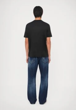 Emporio Armani Basic T-shirt - Black Beauty -Total Wear Store 7d8e9d393fbb42e285aa343a4eacf55b