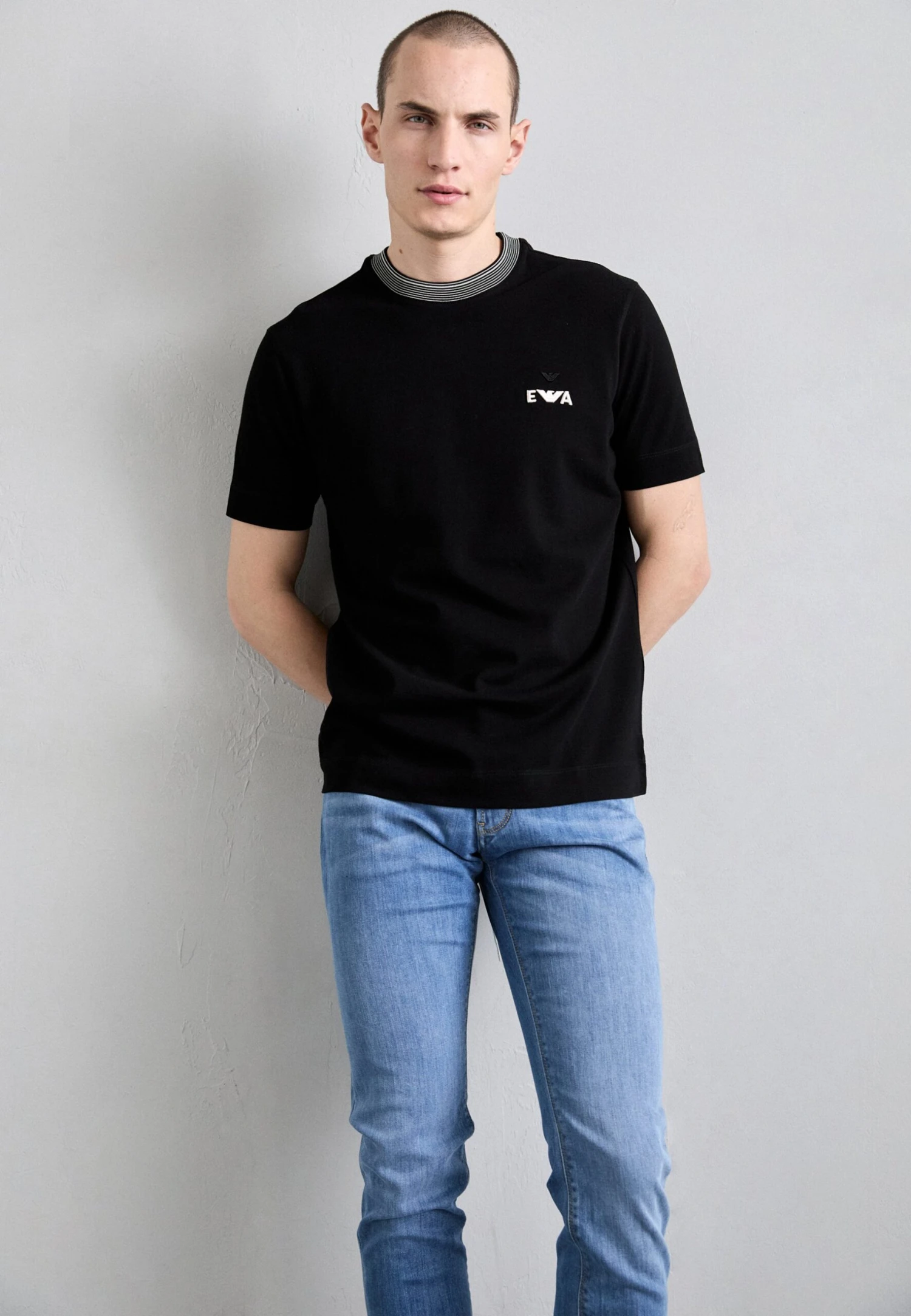 Emporio Armani 5 POCKETS PANT - Slim Fit Jeans - Light Blue Denim 0943 6 Emporio Armani 5 POCKETS PANT - Slim Fit Jeans - Light Blue Denim 0943 - Image 4