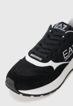 EA7 Emporio Armani WADER UNISEX - Trainers - Black/white -Total Wear Store 7e6aae478a1147e3a85d396950dcd711