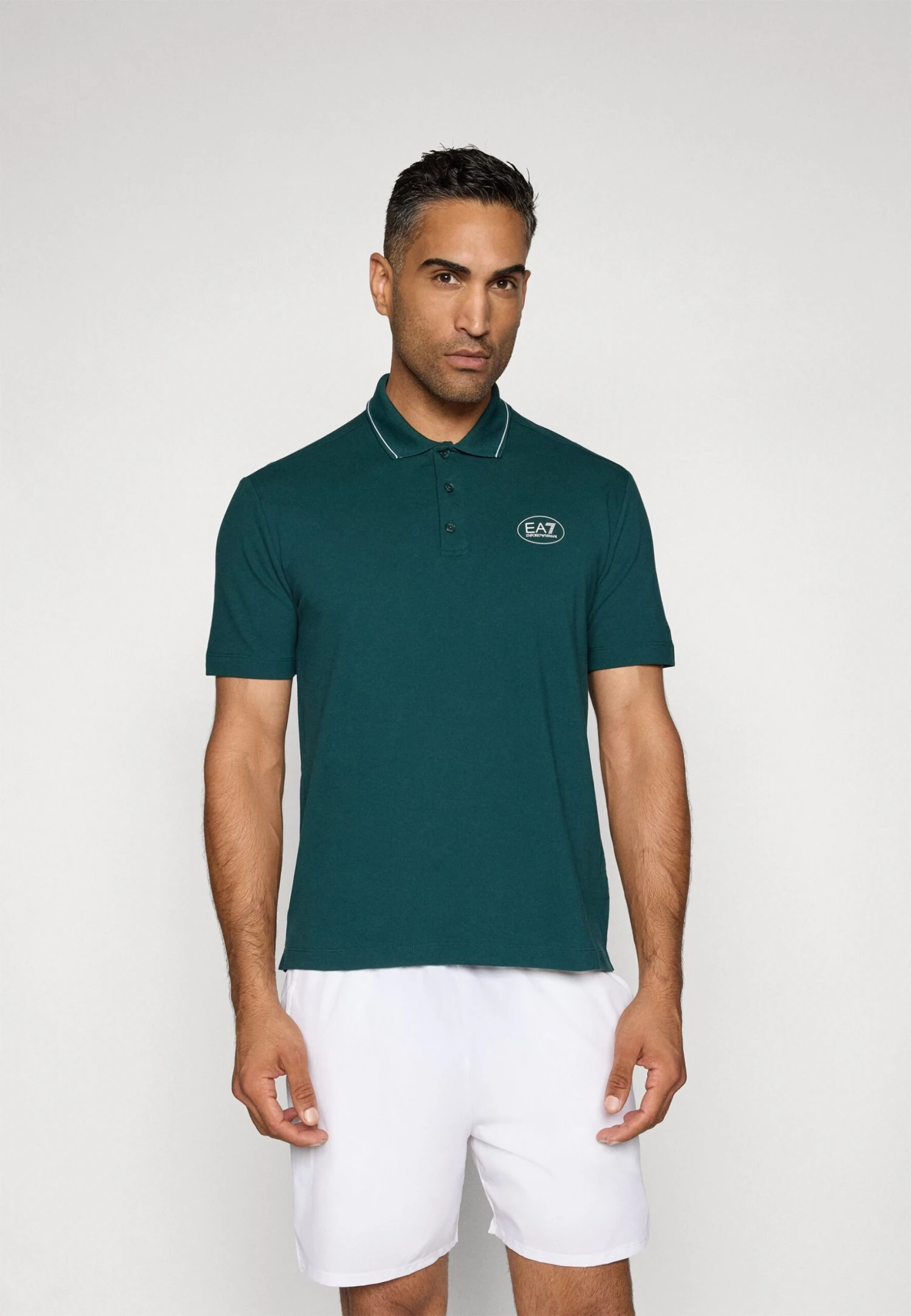 EA7 Emporio Armani TENNIS CLUB - Polo Shirt - Ponderosa Pine 3 EA7 Emporio Armani TENNIS CLUB - Polo Shirt - Ponderosa Pine