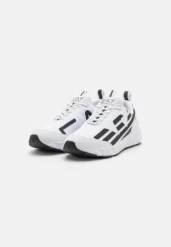 EA7 Emporio Armani ULTIMATE C2 COMBAT CORE UNISEX - Trainers - White/black -Total Wear Store 7efafe2a0f674af9b5c1bdfc76289317