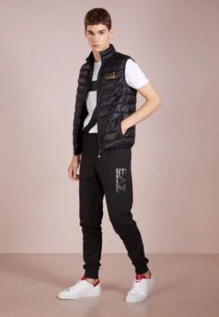 EA7 Emporio Armani Waistcoat - Waistcoat - Black -Total Wear Store 7f2ee13c99f446759ce69c10fecb0ad1
