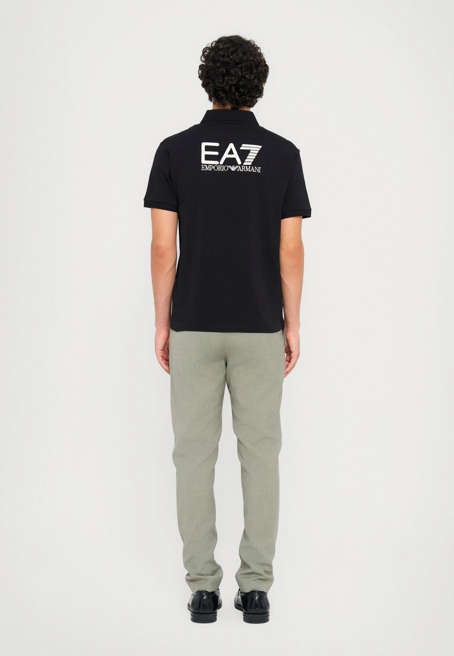 EA7 Emporio Armani TRAIN VISIBILITY POLO - Polo Shirt - Black/cream 4 EA7 Emporio Armani TRAIN VISIBILITY POLO - Polo Shirt - Black/cream - Image 2