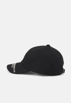 Emporio Armani Cappello Unisex - Cap -Black -Total Wear Store 81b509bf8d124291a42a5212ca8dd256