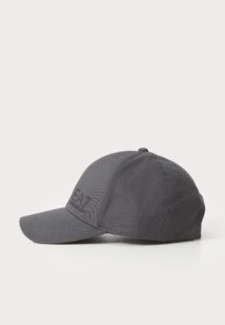 EA7 Emporio Armani TRAIN CORE ID LOGO UNISEX - Cap - Asphalt/black -Total Wear Store 82742570c48444839ac0e0bf64b93e8d