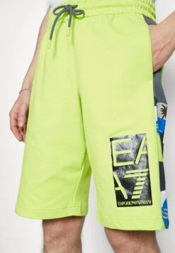 EA7 Emporio Armani Bermuda - Shorts - Green -Total Wear Store 82e66966726346808bf71c1fd64364b4