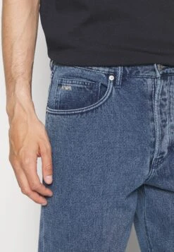 Emporio Armani 5 Pockets Pant - Relaxed Fit Jeans - Denim Blu -Total Wear Store 83dd18e2c2134f969a697dedb1548a14