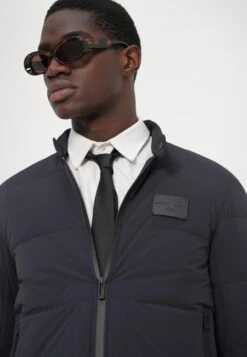 Emporio Armani Down Jacket - Blu Navy -Total Wear Store 84241abf195441488fdcedce9adf8bd3