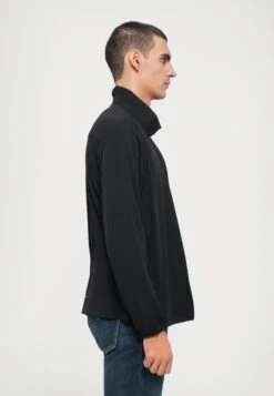 EA7 Emporio Armani GOLF PRO - Summer Jacket - Black -Total Wear Store 8598d40cf6904d08b61cb8a842d2568e