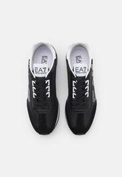 EA7 Emporio Armani VINTAGE UNISEX - Trainers - Black/white/black Eagle -Total Wear Store 8626b4b3c00d4199b9b44ed741bf5c68