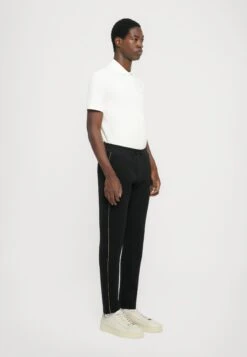 EA7 Emporio Armani LABEL PANTS - Tracksuit Bottoms - Black 13 EA7 Emporio Armani LABEL PANTS - Tracksuit Bottoms - Black -Total Wear Store 86986ff0f05a4ebd95f3dfaa99ec617f