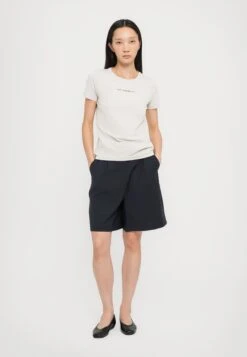 EA7 Emporio Armani Print T-shirt - Grey -Total Wear Store 873a241b46d84aacbced2918f1228d30