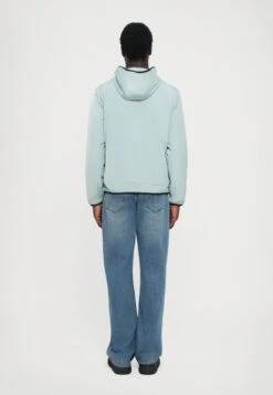 EA7 Emporio Armani TRAIN CORE JACKET - Light Jacket - Blue Surf 19 EA7 Emporio Armani TRAIN CORE JACKET - Light Jacket - Blue Surf -Total Wear Store 878ff07498a74995a49e0d9c98b6c774