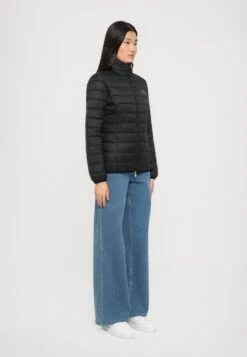 EA7 Emporio Armani JACKET - Light Jacket - Black -Total Wear Store 8acdd3c4042842e8b341649efc55b608