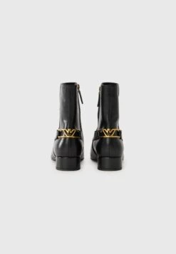 Emporio Armani TRONCHETTO - Ankle Boots - Nero 11 Emporio Armani TRONCHETTO - Ankle Boots - Nero -Total Wear Store 8ae700ae93fa47ea8853bb3ddf598816