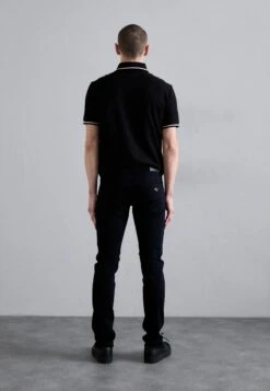 Emporio Armani 5 POCKETS PANT - Slim Fit Jeans - Iconico Blu Navy -Total Wear Store 8cc4c6cbe822418884d081a623ececeb